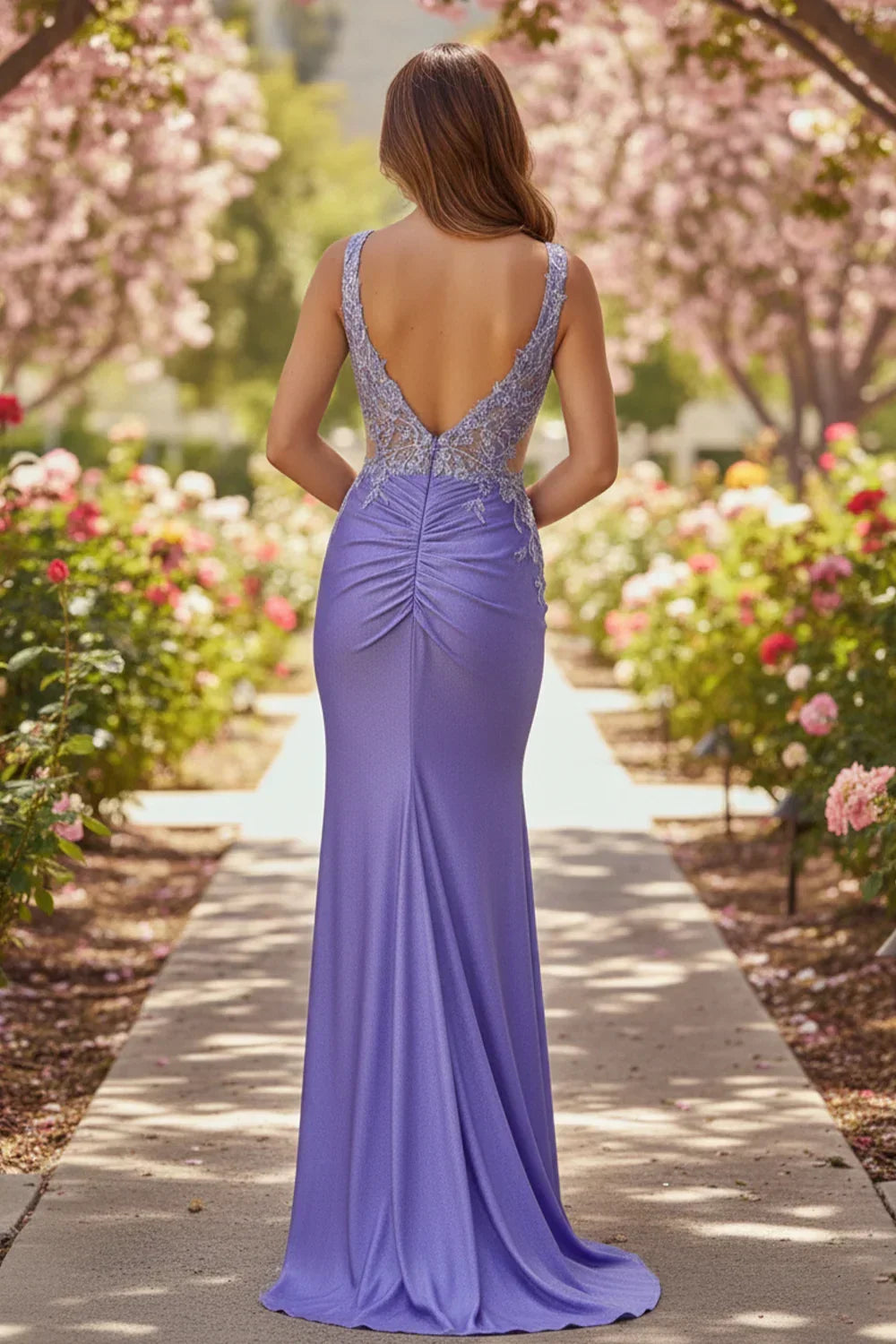 Charming Illusion Mermaid V Neck Slit Prom Dresses with Appliques | Sevoba