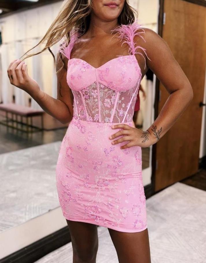 Roxanne | Sweet Bodycon Lace Up Short Tight Homecoming Dress With Feather Straps
