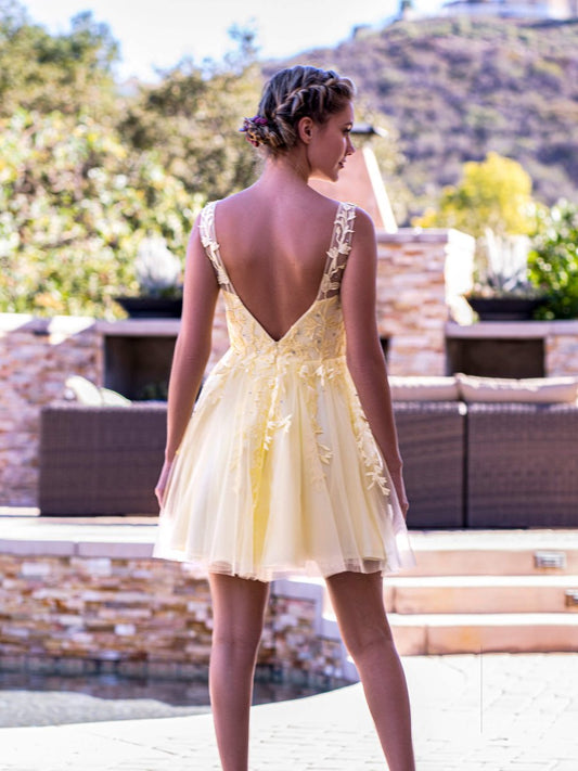Sevoba|Low V Back Applique Tulle Mini Length Homecoming Dress