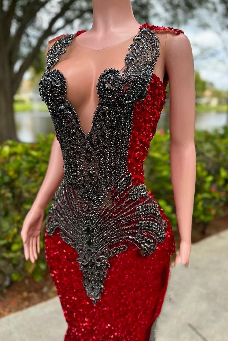 Beautiful Long V-neck Burgundy Sequined Prom Party Dresses