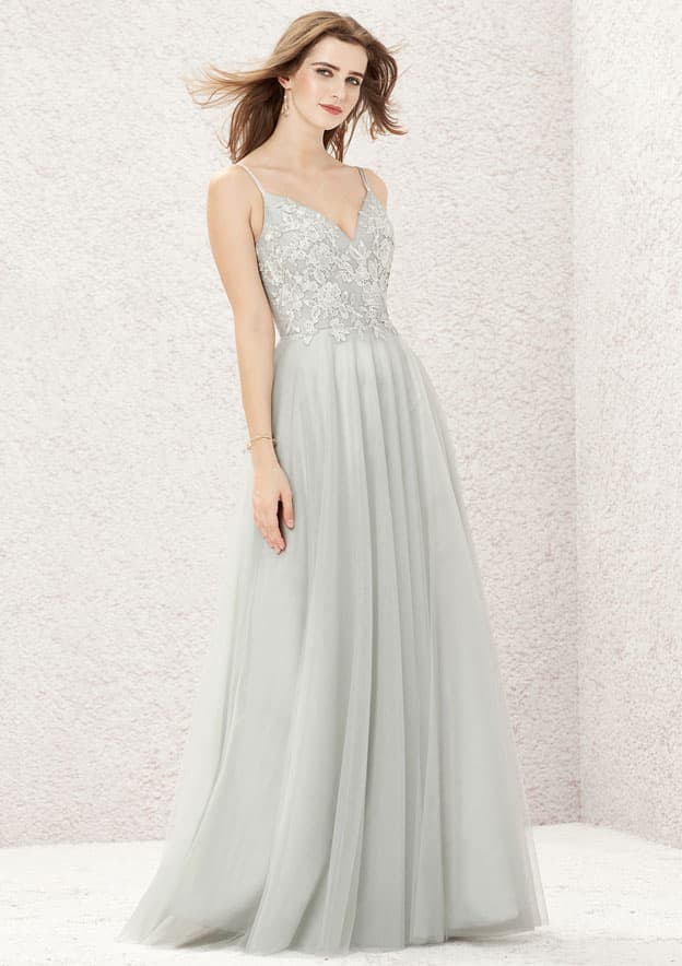 A-line V Neck Sleeveless Long/Floor-Length Tulle Bridesmaid Dress With Pleated Appliqued