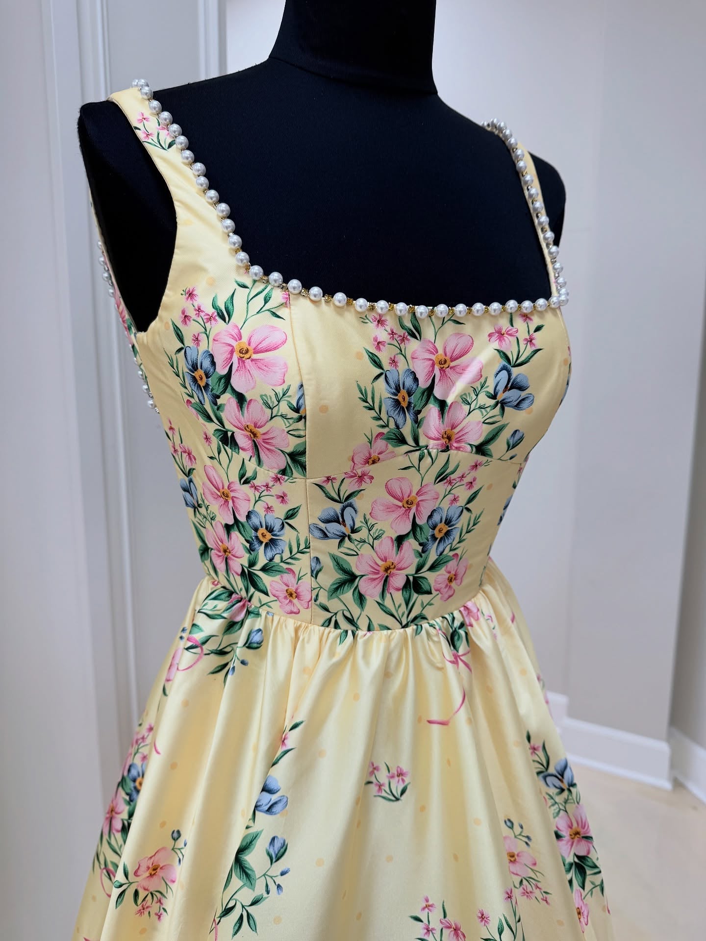 Vintage A Line Straps Floral printed Long Prom Dress With Pearls