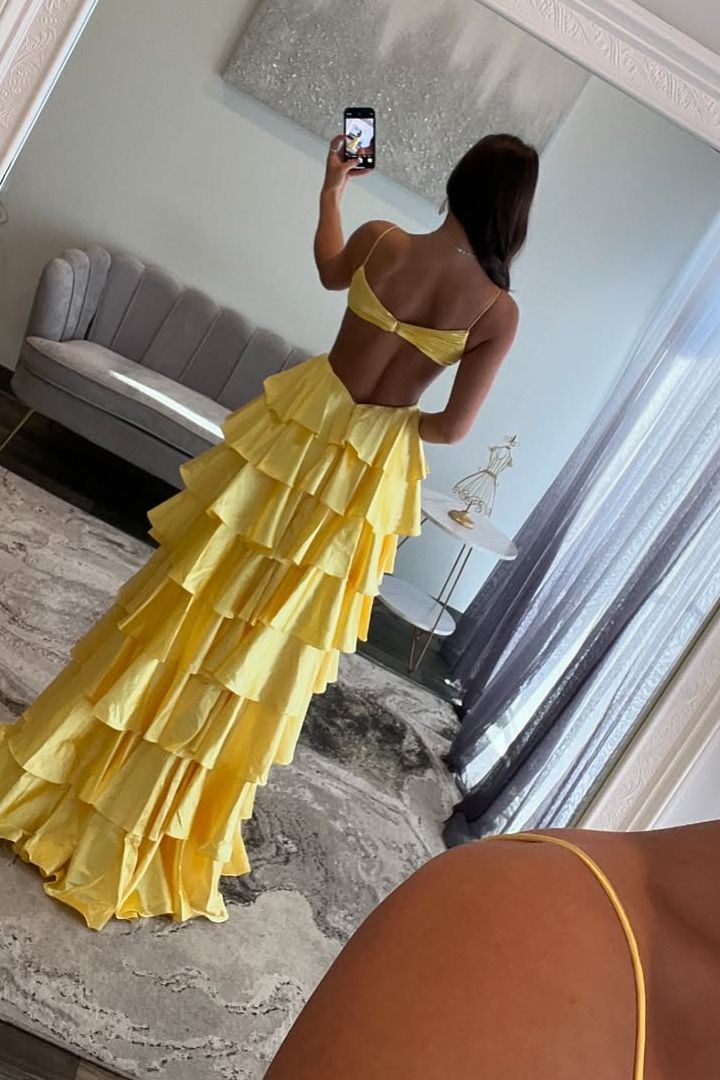 Sevoba|Burgundy Spaghetti Straps V-Neck Layered Satin Prom Dress with Slit