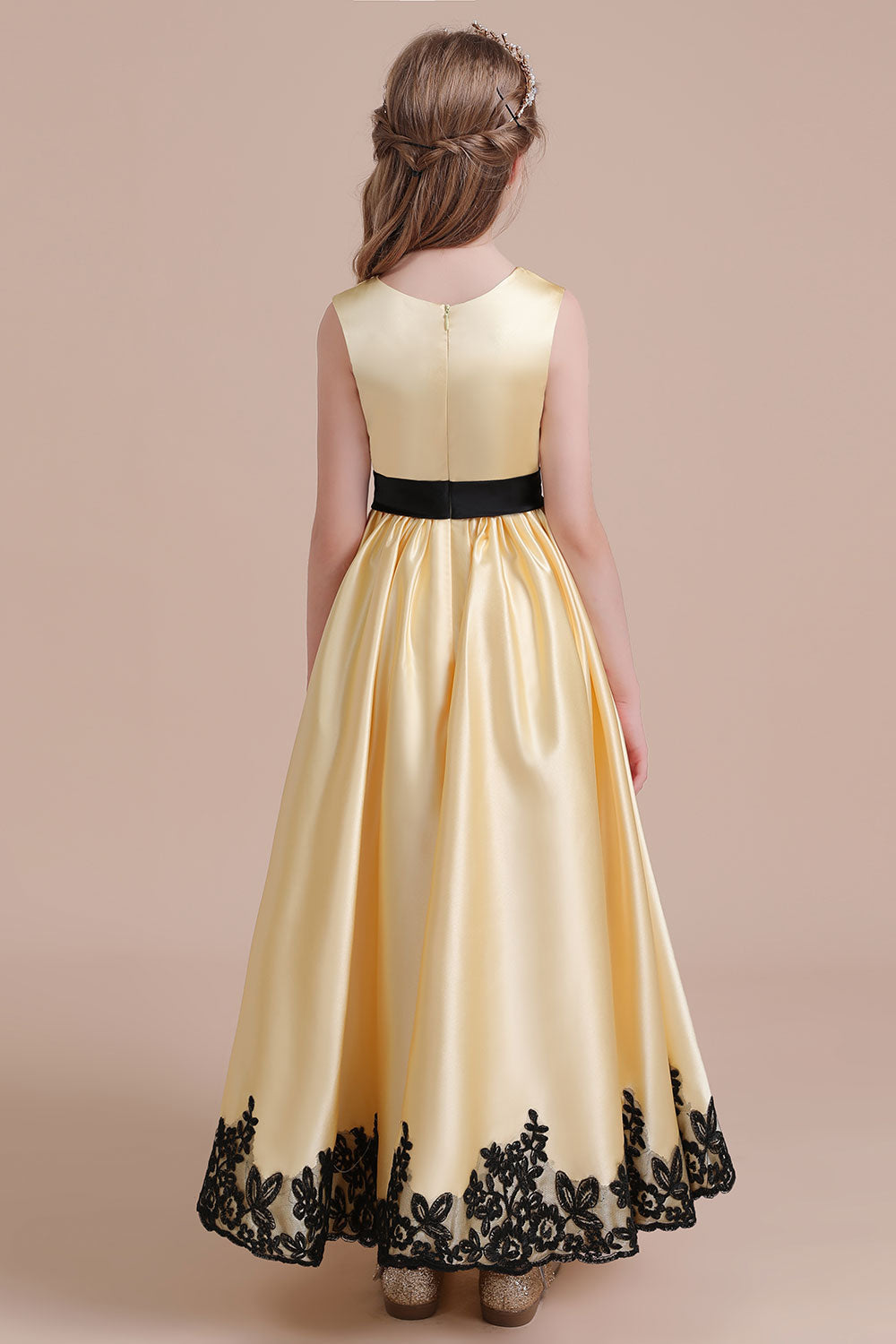 A-Line Chic Bow Appliques Satin Flower Girl Dress