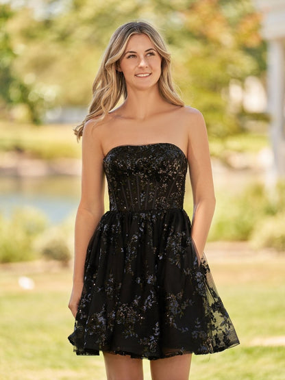 Sevoba|A-Line Red Short Homecoming Dress with Sequins