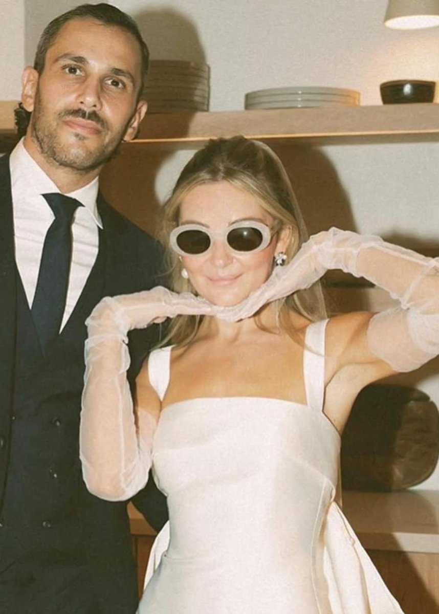 Sevoba|Square Neck White Satin Short Wedding Dress with Bow Back and Veil