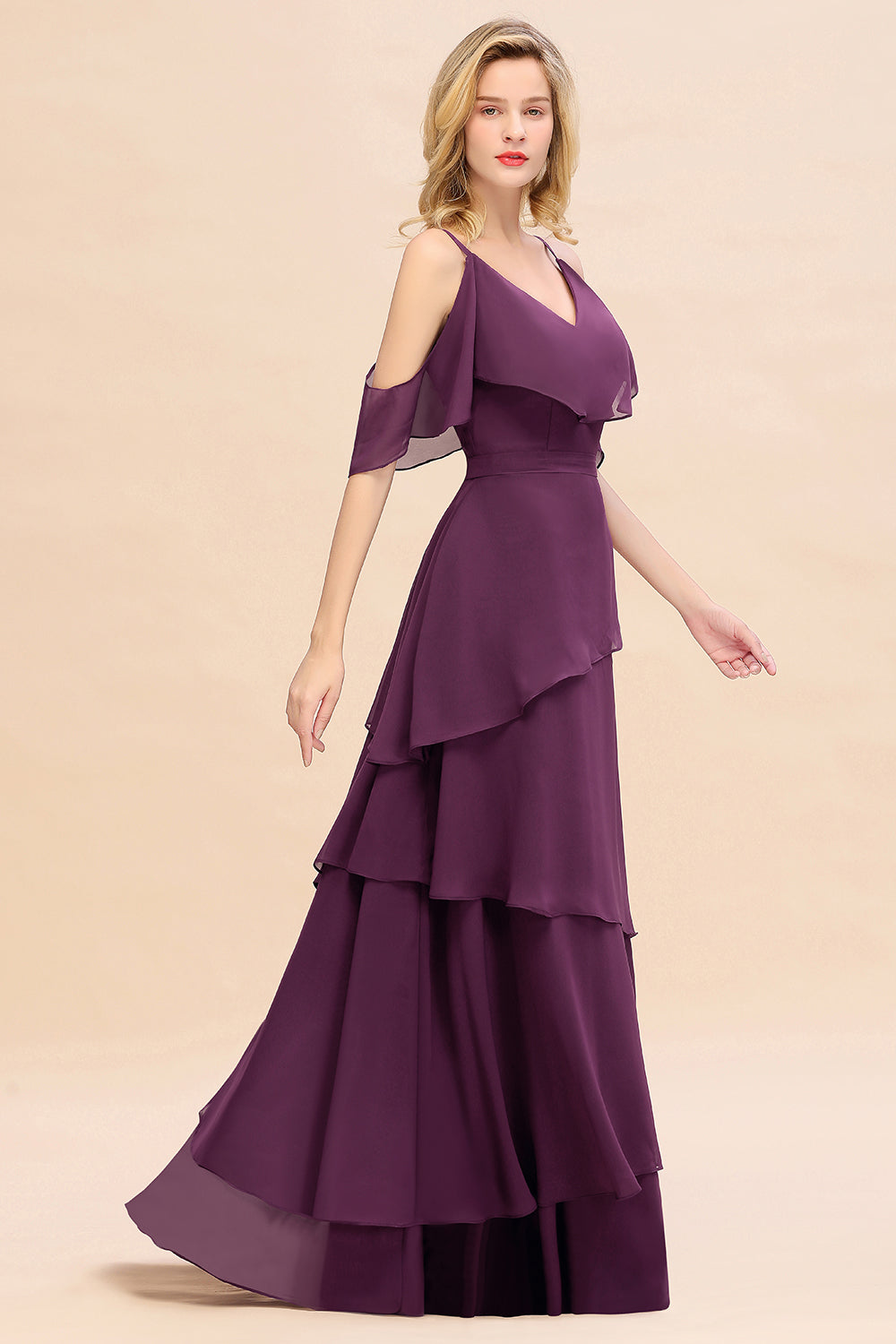 Chic Cold-Shoulder Layers Grape Chiffon Bridesmaid Dresses Affordable