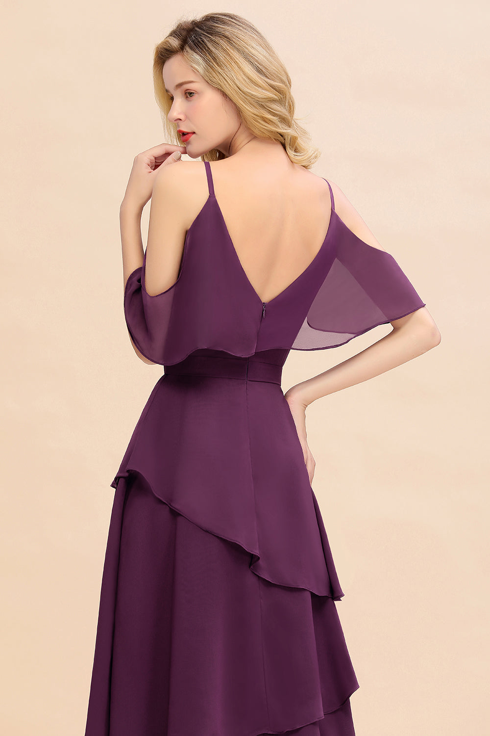 Chic Cold-Shoulder Layers Grape Chiffon Bridesmaid Dresses Affordable