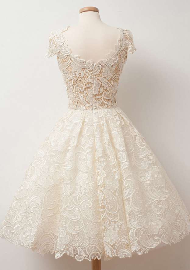 Elegant A-line Scalloped Neck Short Sleeve Lace Homecoming Dress