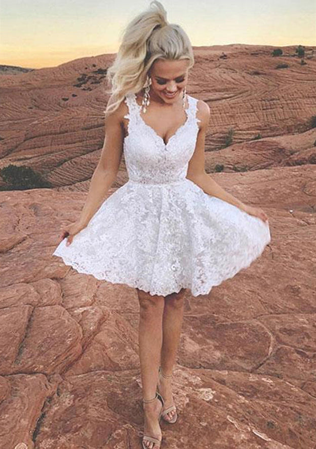 Elegant A-line V Neck Lace Short Homecoming Dress