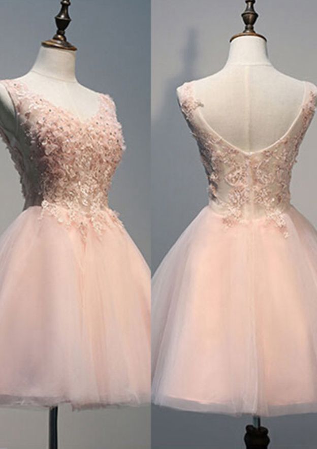 Elegant A-line/Princess V-Neck Sleeveless Short Tulle Prom Dress with Appliqued Beading