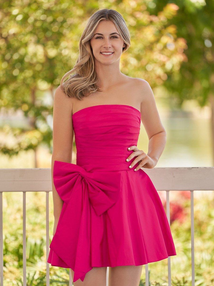 Sevoba|A-Line Red Strapless Mini Homecoming Dress with Bow