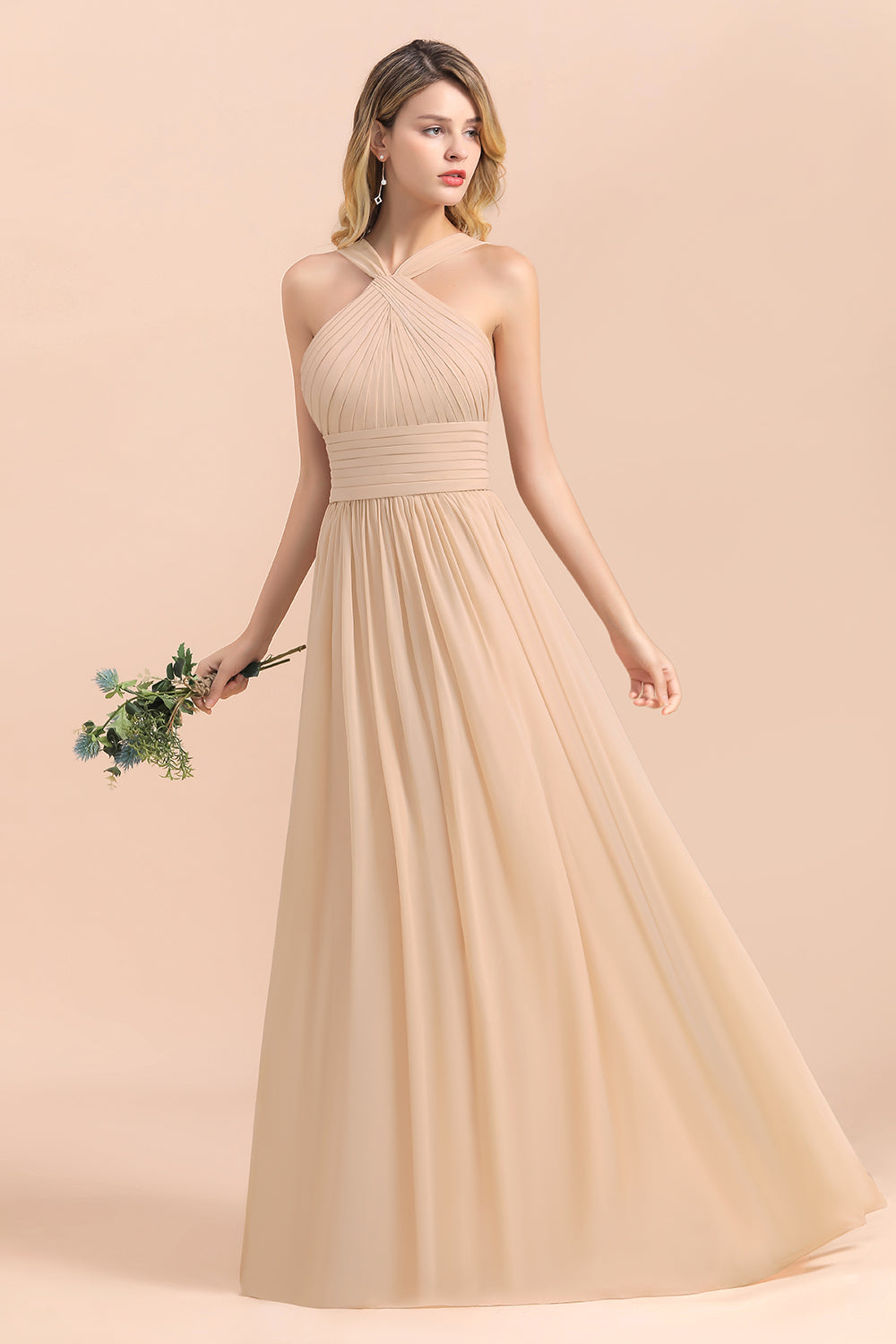 Gorgeous Straps Sleeveless Champagne Chiffon Affordable Bridesmaid dresses with Ruffle