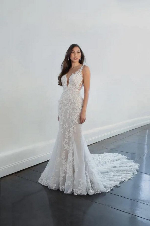 Lace Wedding Dress Sleeveless Mermaid Long V-Neck