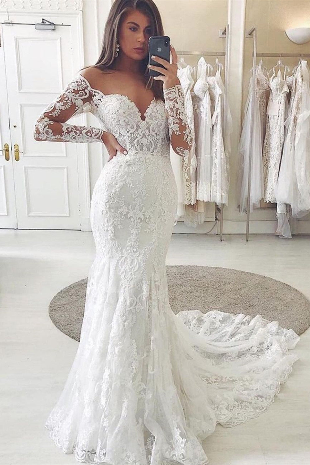 Long Sleeves Mermaid Wedding Dress Lace V-Neck Bridal Gowns