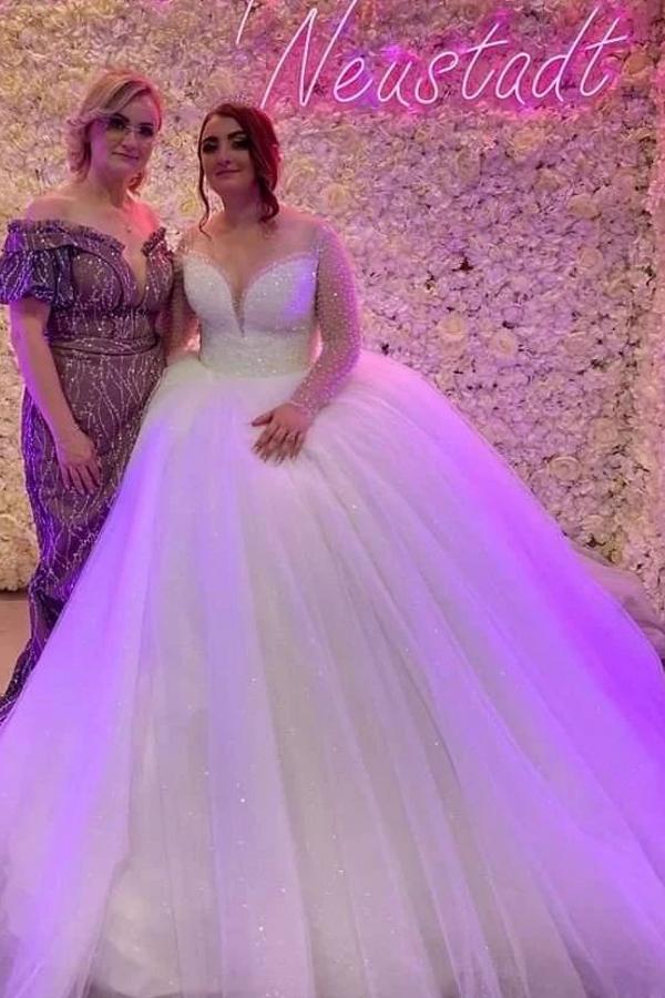 Long Sleeves Plus Size Wedding Dress Ball Gown With Beads