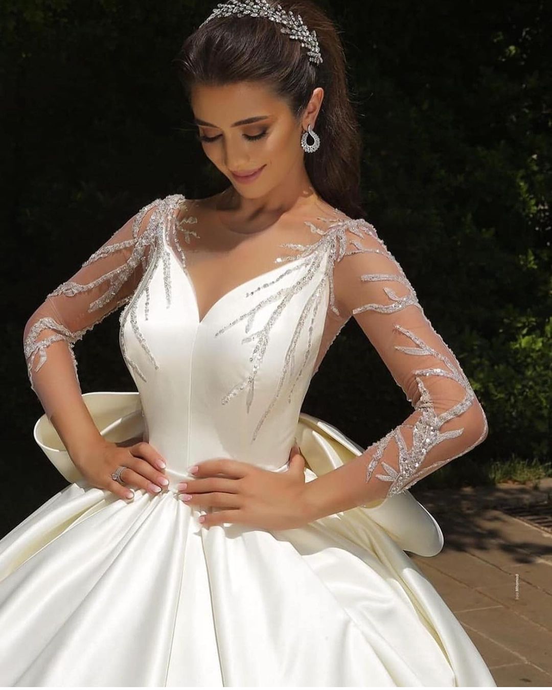 Long Sleeves V-Neck Ball Gown Satin Wedding Dress With Sequins