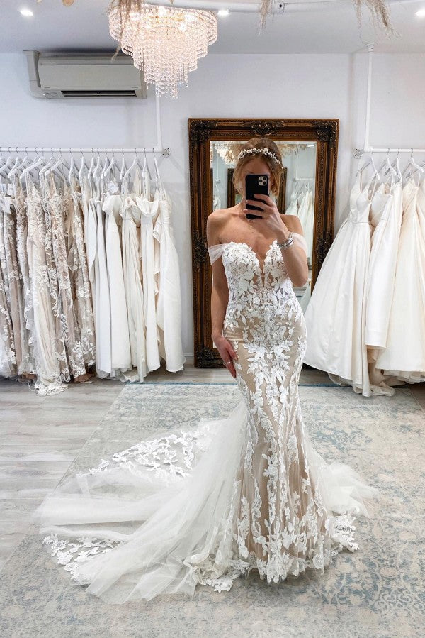 Off-the-Shoulder Lace Bridal Gown Mermaid Appliques