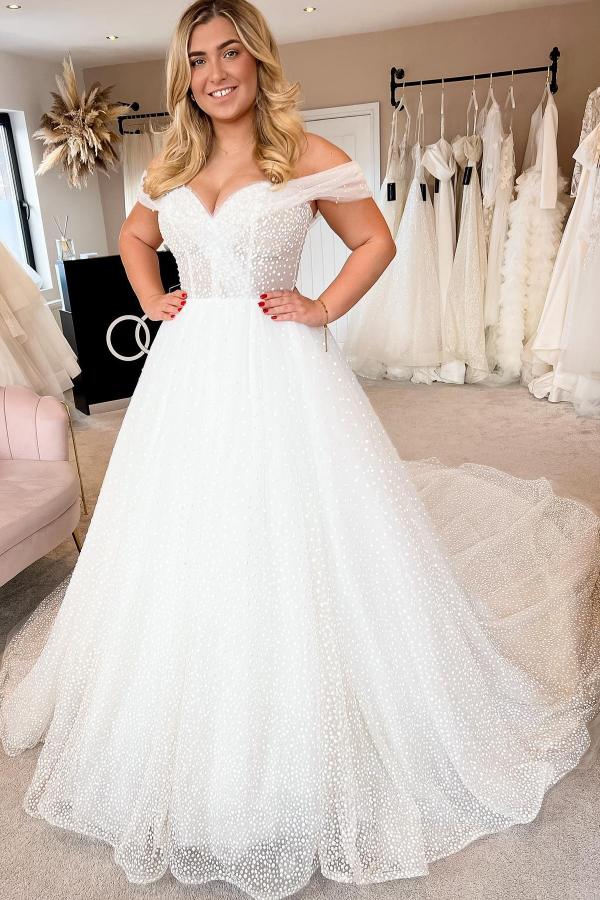 Off-the-Shoulder Tulle Wedding Dress Princess With Pearls