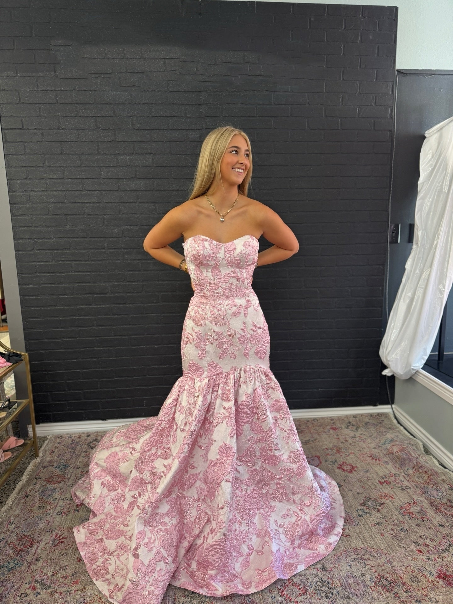 Chic Mermaid Strapless Floral Jacquard Long Prom Dress