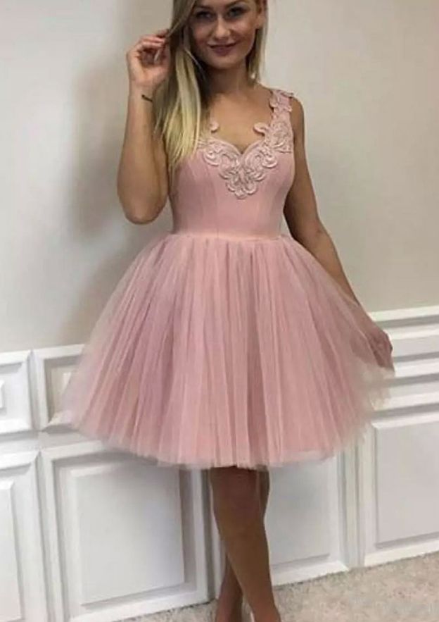 Tulle Homecoming Dress Ball Gown Sweetheart Short with Appliqued Detail