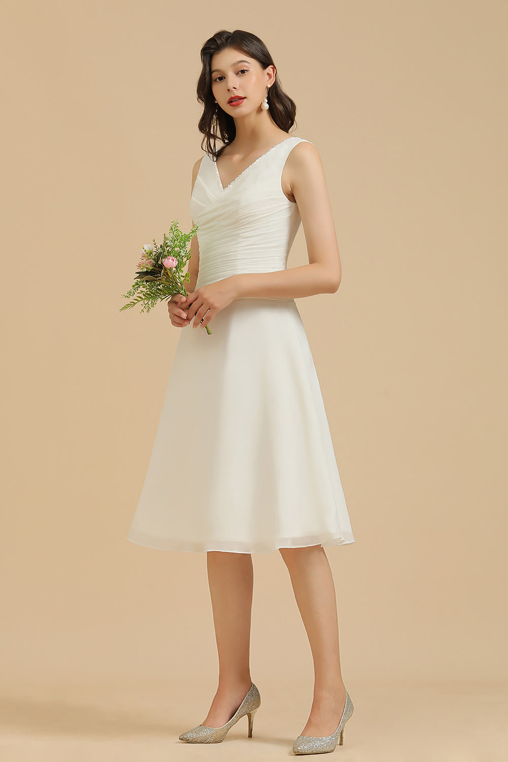 V-Neck Knee-length Chiffon Bridesmaid Dresses