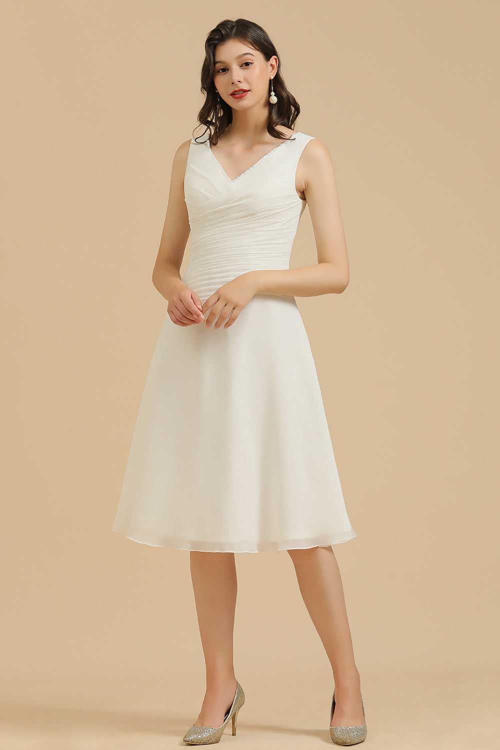 V-Neck Knee-length Chiffon Bridesmaid Dresses