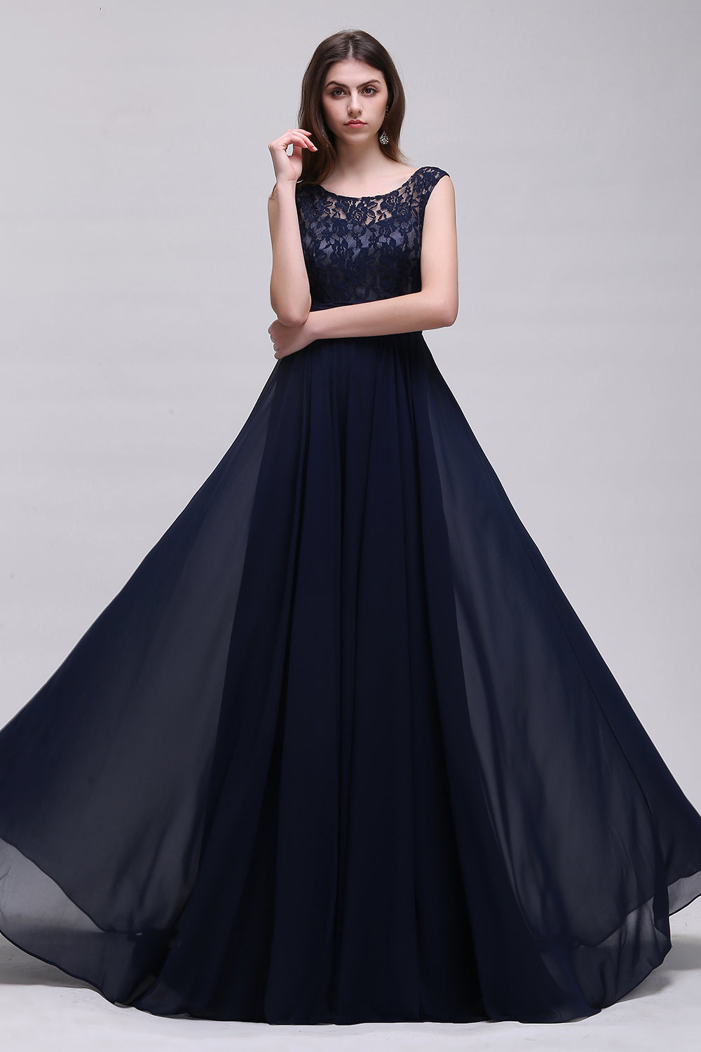 Vintage Lace Scoop Sleeveless Dark Blue Bridesmaid Dresses with V-Back