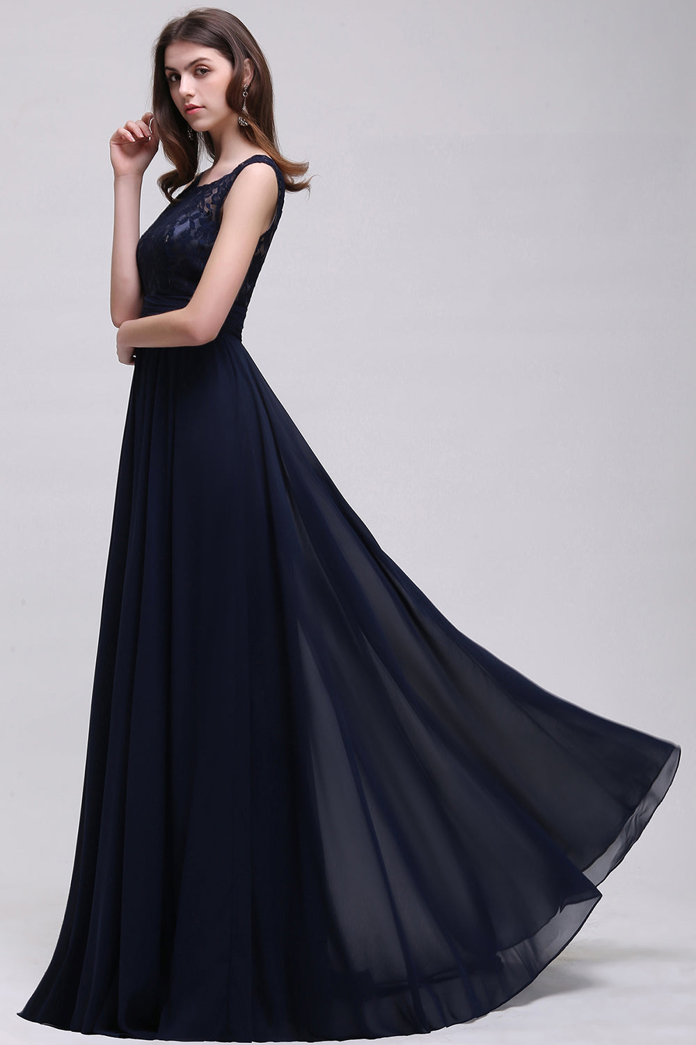 Vintage Lace Scoop Sleeveless Dark Blue Bridesmaid Dresses with V-Back